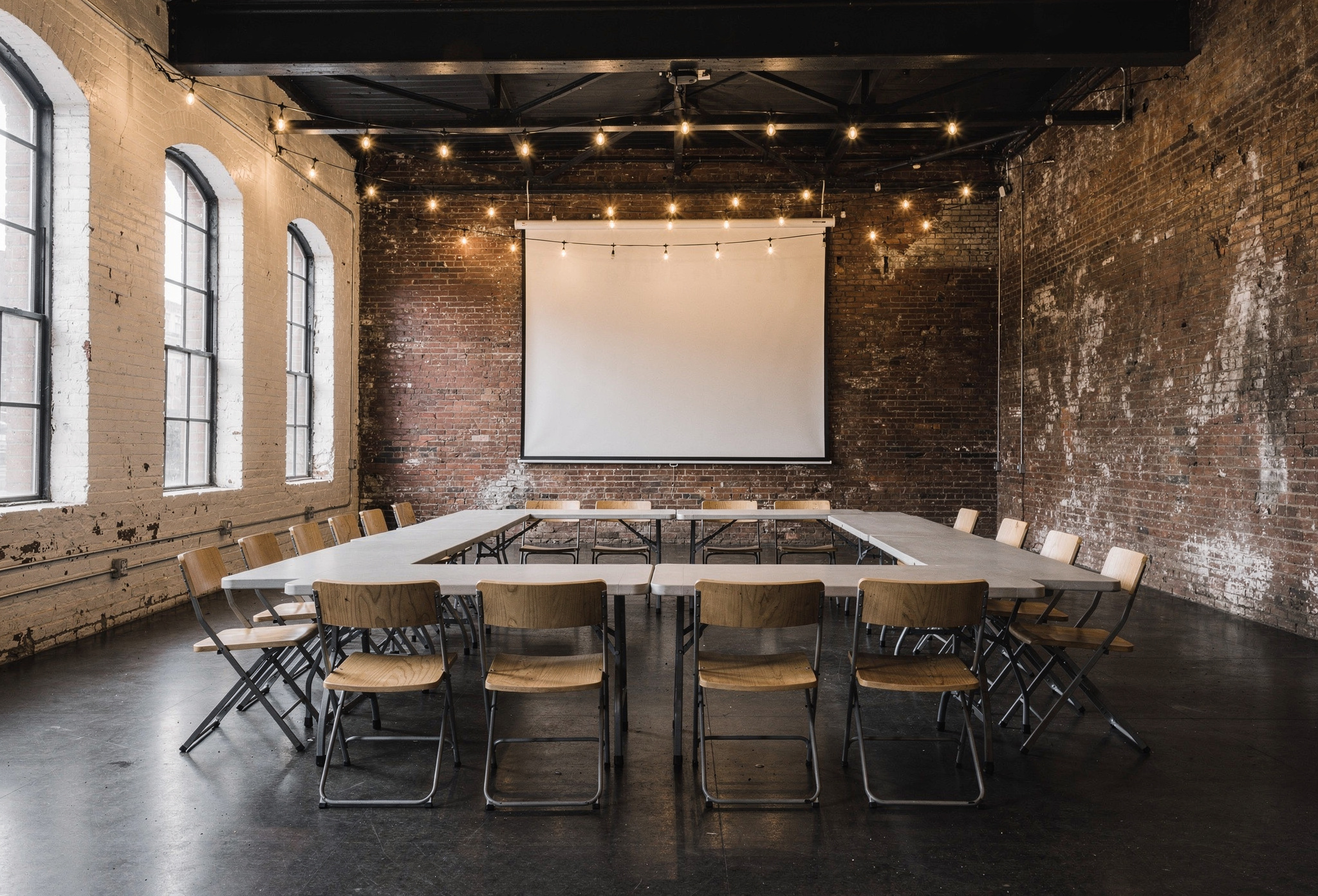 Etkinlik salonu atölye kurulumu